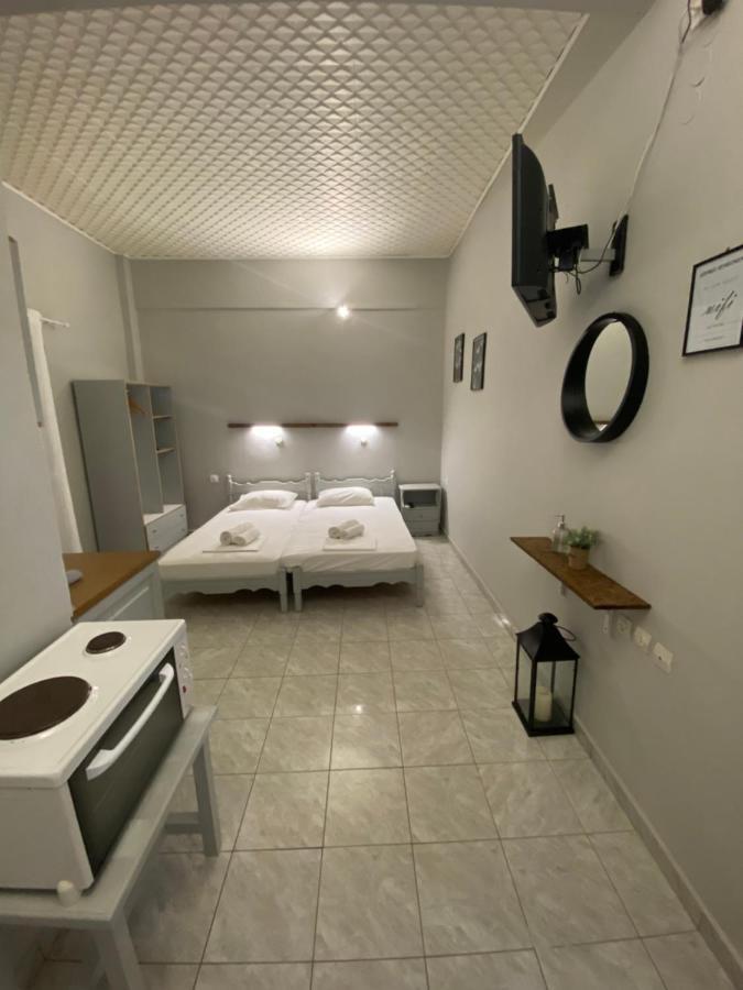 George Apartments Stoúpa Eksteriør billede