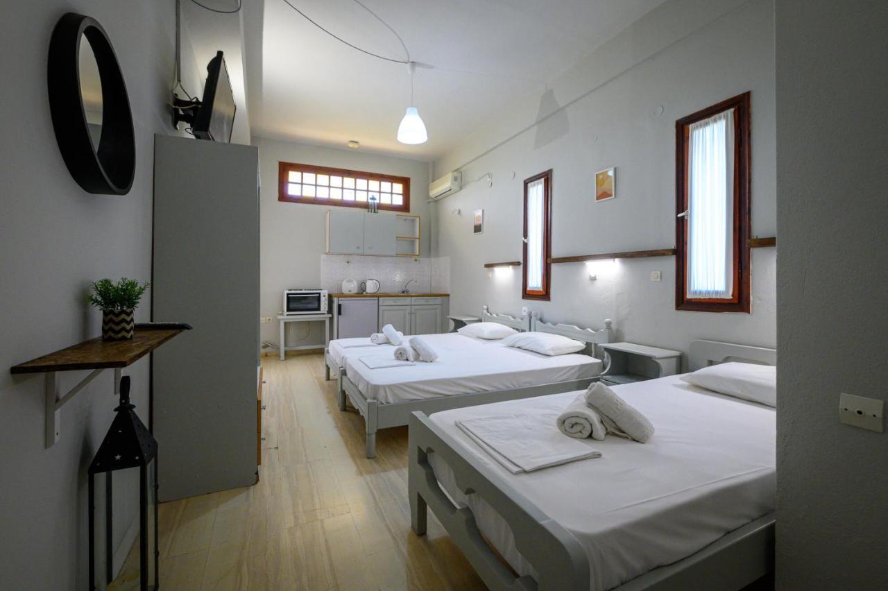 George Apartments Stoúpa Eksteriør billede